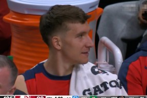 kaiyun网页登录地址包含德罗巴在快船比赛中重要助攻，重返赛场引发热议！的词条